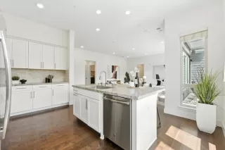 Photo #4: ML81996361 Listing 