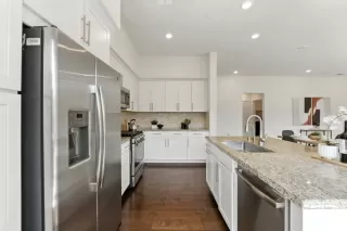 Photo #5: ML81996361 Listing 