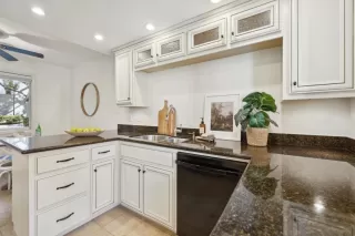 Photo #6: ML81996622 Listing