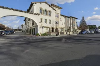 Photo #4: ML81996869 Listing 