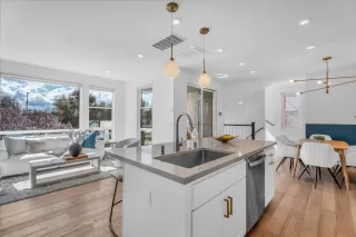 Photo #5: ML81997041 Listing