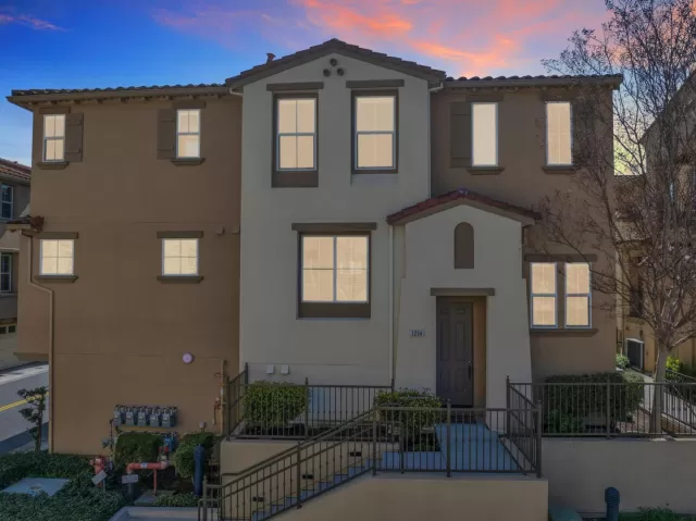 MLS: ML81997415 Condo For Sale