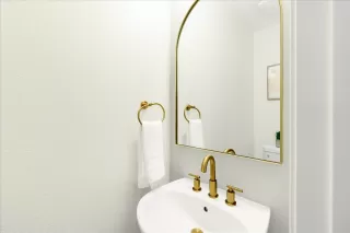 Photo #6: ML81998097 Listing