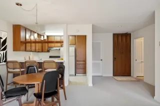 Photo #5: ML81998189 Listing