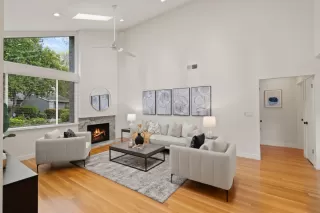 Photo #5: ML81998340 Listing