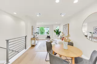 Photo #5: ML81998508 Listing