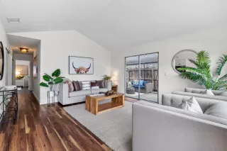 Photo #5: ML81999582 Listing