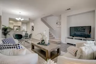 Photo #6: ML81999610 Listing