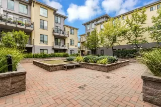 More Details about MLS # ML81999712 : 800 N 8TH ST 313