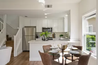 Photo #3: ML82000092 Listing 