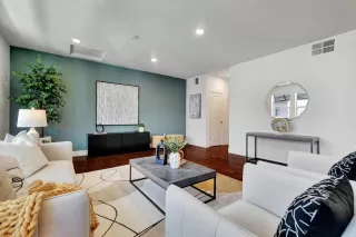 Photo #6: ML82000146 Listing