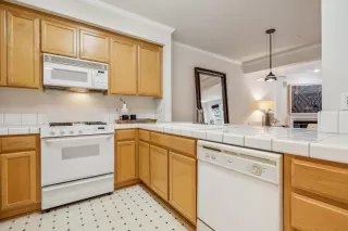 Photo #4: ML82000230 Listing 