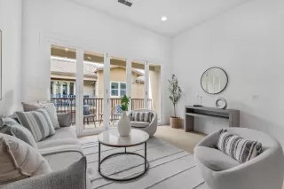 Photo #4: ML82000310 Listing