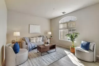 Photo #2: ML82000586 Listing