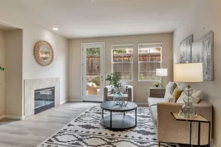 Photo #4: ML82000586 Listing