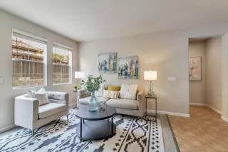 Photo #5: ML82000586 Listing