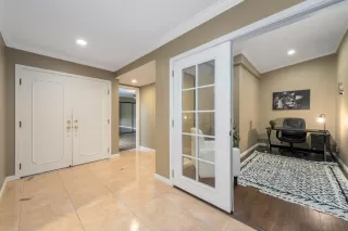 Photo #4: ML82000660 Listing