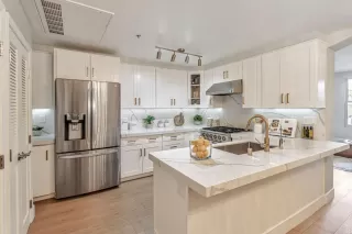 More Details about MLS # ML82000664 : 30 E JULIAN ST 212