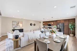 Photo #4: ML82000671 Listing 