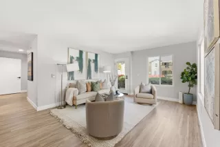 Photo #5: ML82000707 Listing