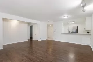 Photo #5: ML82000725 Listing