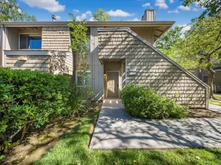 Photo #2: ML82000792 Listing