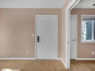 Photo #6: ML82000792 Listing