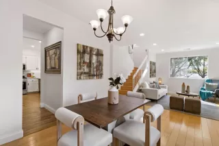 Photo #5: ML82000804 Listing