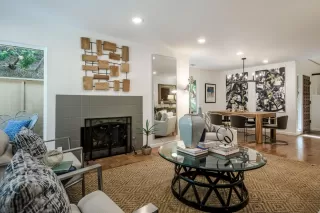 Photo #5: ML82000846 Listing