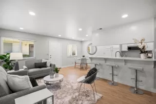 Photo #3: ML82000905 Listing