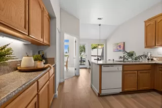 Photo #6: ML82001050 Listing