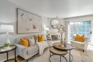 Photo #5: ML82001186 Listing