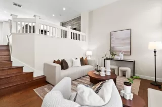 Photo #5: ML82001377 Listing