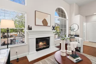 Photo #6: ML82001377 Listing