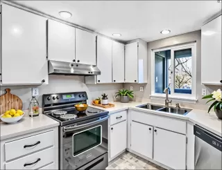 Photo #5: ML82001382 Listing