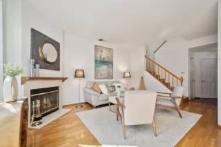 Photo #2: ML82001674 Listing