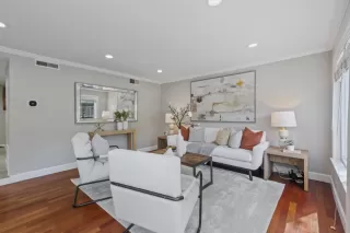 Photo #5: ML82001681 Listing