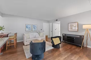 Photo #6: ML82001823 Listing