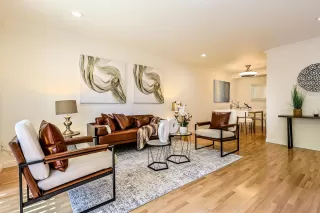 Photo #5: ML82001845 Listing