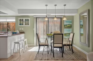 Photo #6: ML82001909 Listing