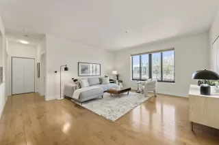 Photo #5: ML82001933 Listing