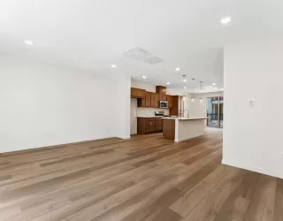 Photo #4: ML82002040 Listing 