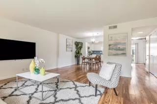 Photo #4: ML82002102 Listing 