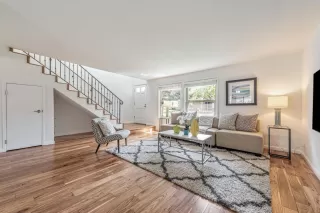 Photo #5: ML82002102 Listing 