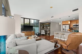 Photo #4: ML82002225 Listing 