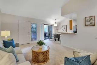 Photo #6: ML82002324 Listing