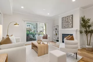 Photo #4: ML82002325 Listing