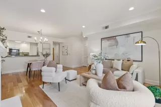 Photo #5: ML82002325 Listing