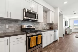 Photo #4: ML82002378 Listing 