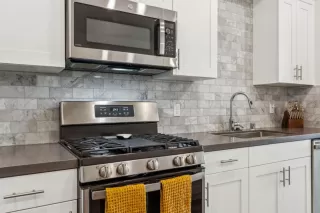 Photo #5: ML82002378 Listing 